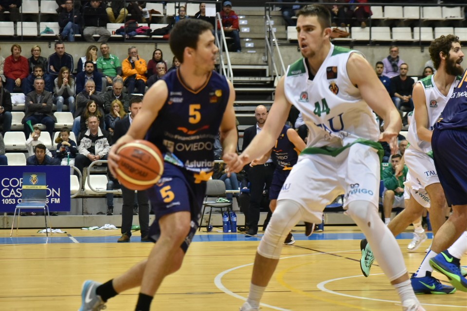 Hernández-Sonseca tumba al TAU sobre la bocina. GBC, el nuevo líder