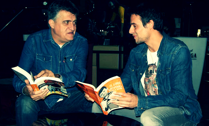 Al Gran Wyoming le mola el basket