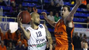La segunda unidad da el do de pecho y el top 16 a Fuenlabrada ante Lietuvos (81-70)