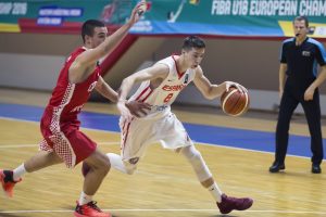 #U18M Fase de grupos (J1): Esteban y Font lideran el sprint final ante Croacia (74-62)