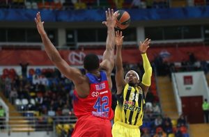 Devotion Diaries: Dixon y Langford se disfrazan de El Grinch; Maccabi toca fondo