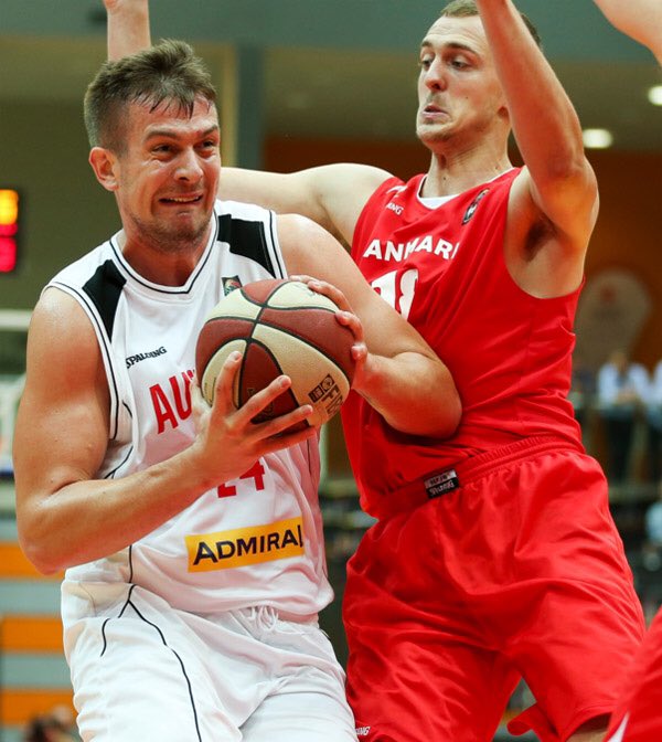 Rasid Mahalbasic, recambio de Zoric en el Real Betis Energia Plus