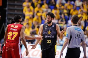 Primer diagnóstico de la lesión de Javier Beirán: rotura parcial de ligamento cruzado