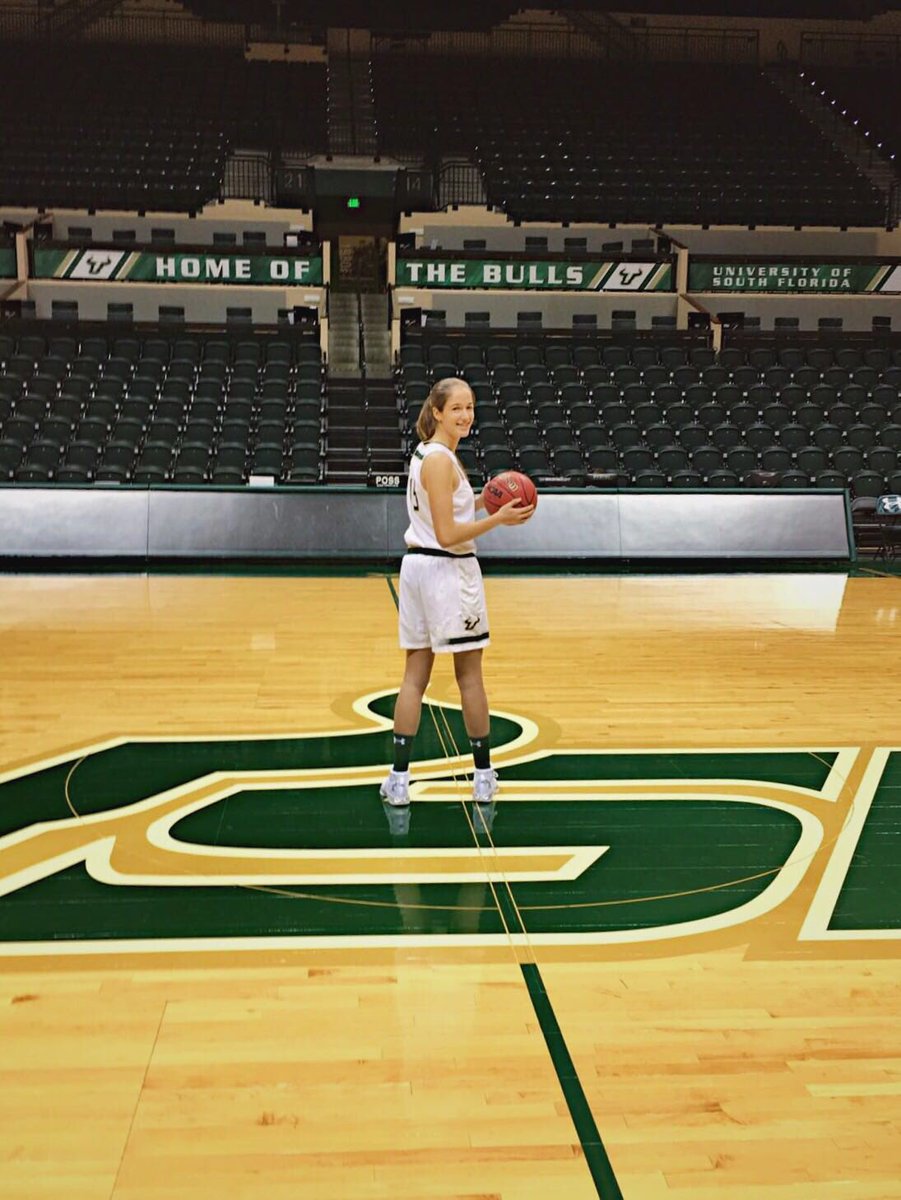 Sílvia Serrat se compromete con University of South Florida