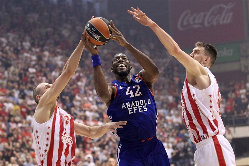 Devotion Diaries: fin a la racha de Estrella Roja. EA7 remonta 25 puntos. D. Brown, MVP