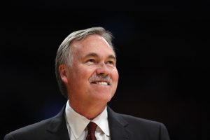 El esquema por bandera, Mike D´Antoni