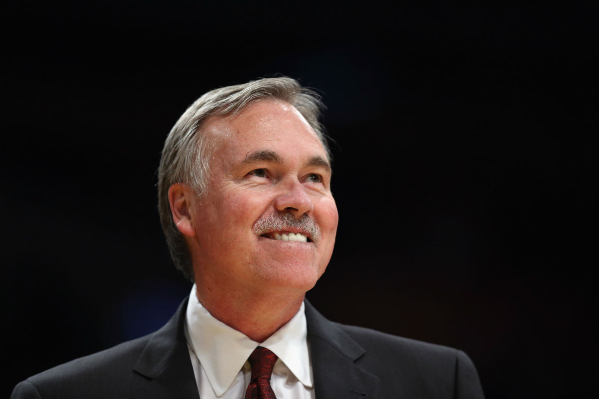 El esquema por bandera, Mike D´Antoni