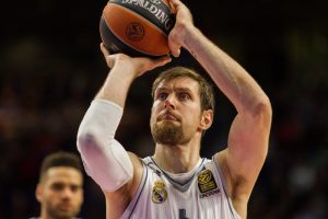 Andrés Nocioni: “Enfrentarse a Baskonia en Vitoria siempre es especial para mí”