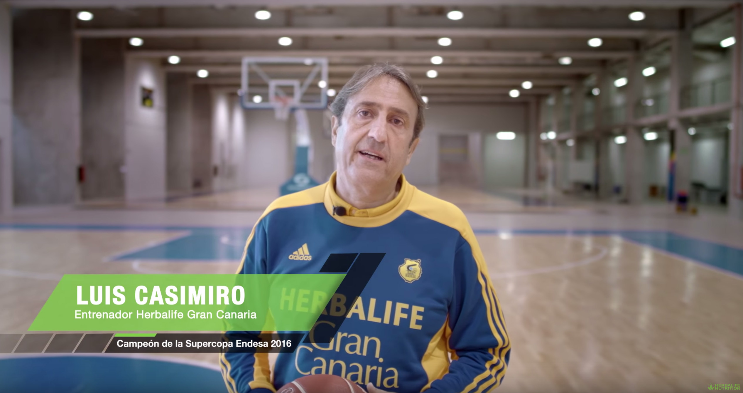 Cómo conducir el balón. Un tutorial de baloncesto de Herbalife Gran Canaria