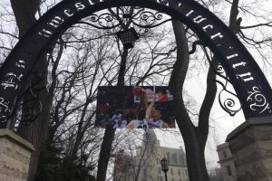 Aparece un cartel recordando el tapón ilegal de Gonzaga a Northwestern