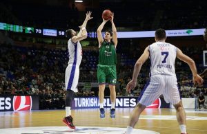 Carlos Suárez: “Fue difícil acostumbrarse a jugar de ala-pívot”