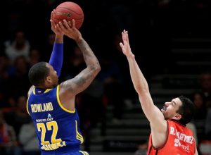 Khimki fuerza el tercero tras vencer por 98-74 a Valencia Basket