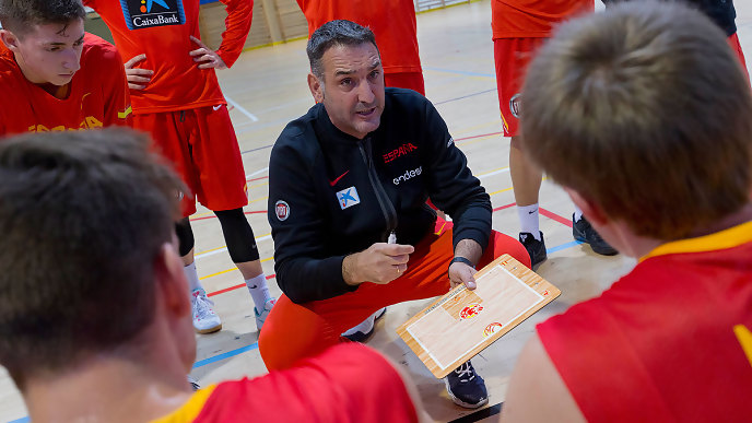 Luis Guil toma las riendas del Tecnyconta Zaragoza