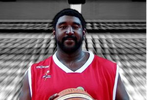 Robert Traylor: cuando el Tractor aterrizó en la LEB Plata