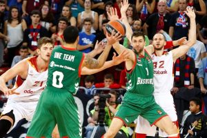 Bargnani despierta al Baskonia, que vence con sufrimiento a Galatasaray (69-62)