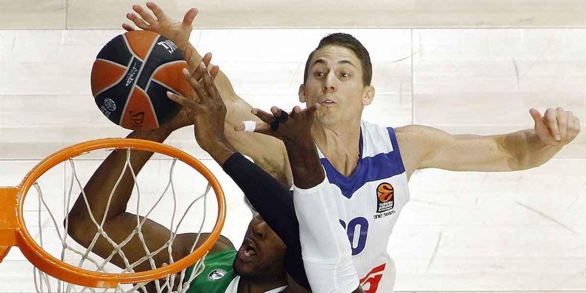 El Real Madrid se complica, pero conquista Estambul y se pone a tiro de la F4 (81-88)