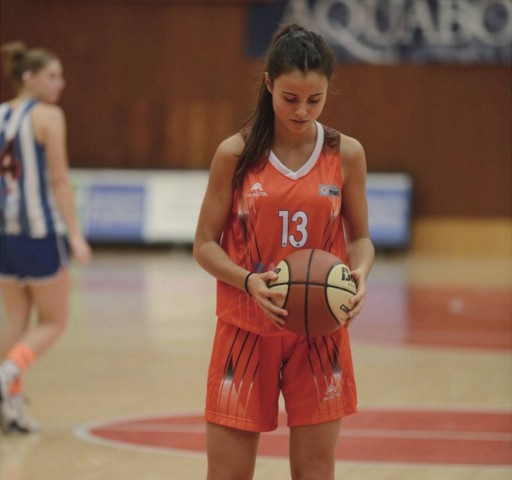 Laura Carrasco se compromete con Robert Morris University