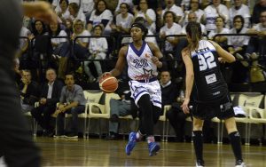 Ferrol y Araski ganan el primer asalto y se sitúan a un paso de semifinales