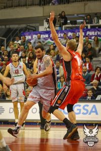 Valladolid, Morón y Zornotza igualan sus series. Granada sigue dominando