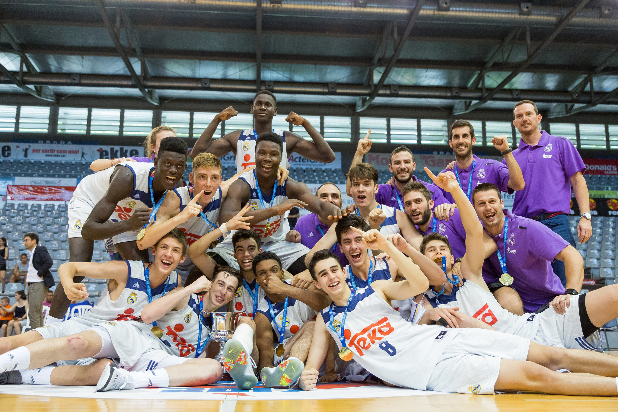 Real Madrid y Snatt’s Femení Sant Adrià, campeones de España Cadete 2017