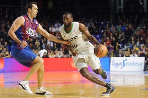 OFICIAL: Málaga se apuntala con un viejo conocido: Christian Eyenga