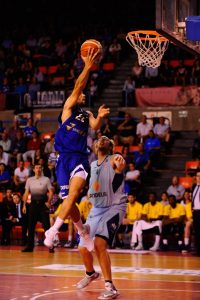 El Burgos, invicto en PO, ya espera rival en la final; Palencia se adelanta contra Oviedo