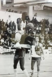 Essie Hollis o cuando el baloncesto español nunca volvió a ser el de antes