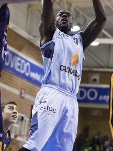Gran oportunidad para Michael Fakuade, a la Liga Endesa de la mano de Gipuzkoa Basket