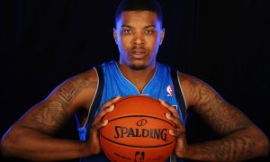 Llega el refuerzo baskonista, aterriza en Vitoria Ricky Ledo