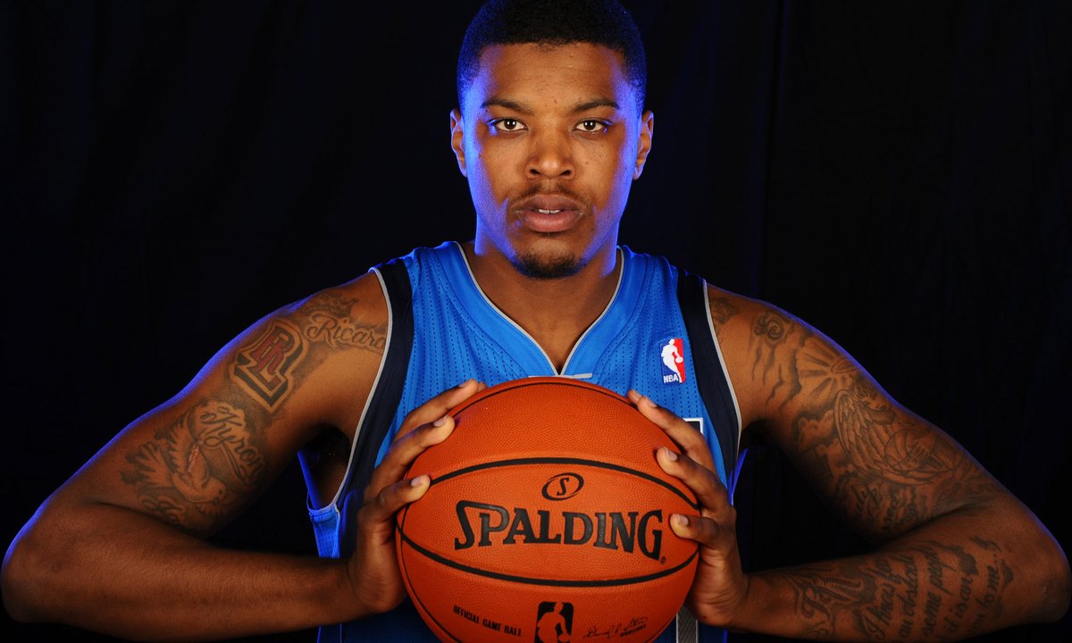 Llega el refuerzo baskonista, aterriza en Vitoria Ricky Ledo