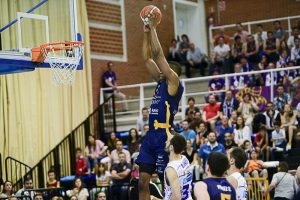 Burgos asalta Lugo en la prórroga y está a un paso de la final; Oviedo iguala su serie