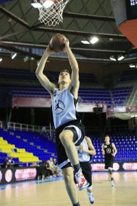 Lovro Mazalin, futuro para un Basket Zaragoza que negocia con Knight y Norel