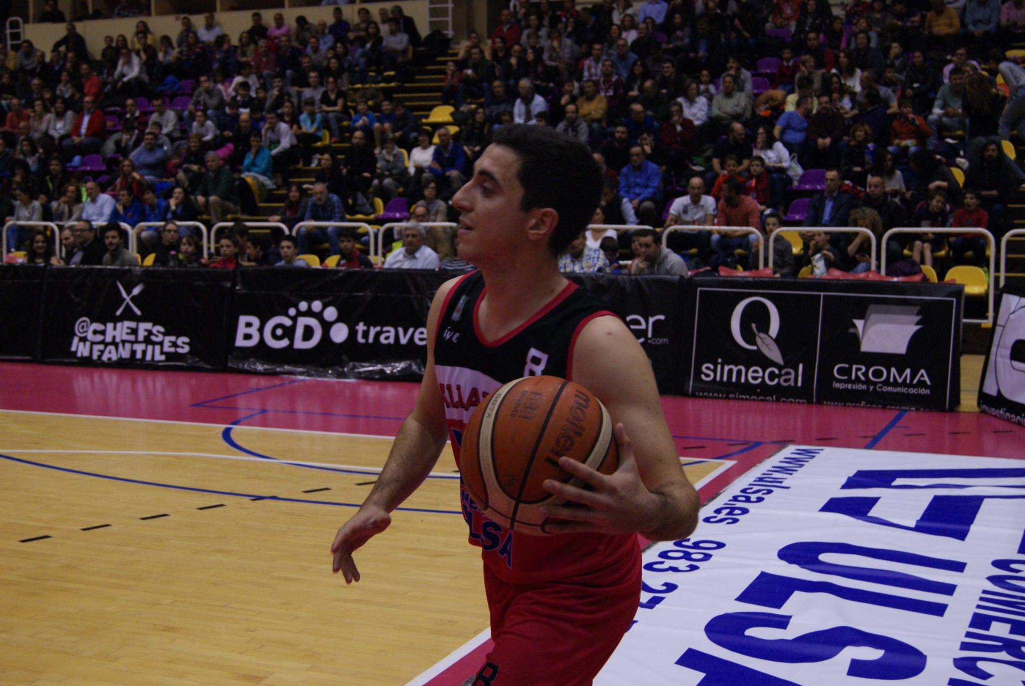 Pablo Esteban: “Vivir del basket siendo jugador joven y nacional fuera de ACB es difícil”