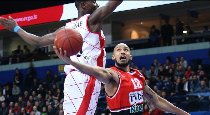 Los puntos de Logan y el rebote de Lietuvos, jarros de agua fría para el Fuenla (101-84)