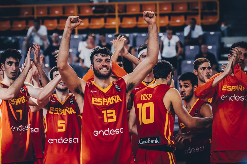 Europeo U20M (1/4): Ramón Vila y Sergi García guían a España hacia semifinales (61-69)