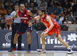 Fin al culebrón de Adam Hanga: se queda tres años más en Baskonia
