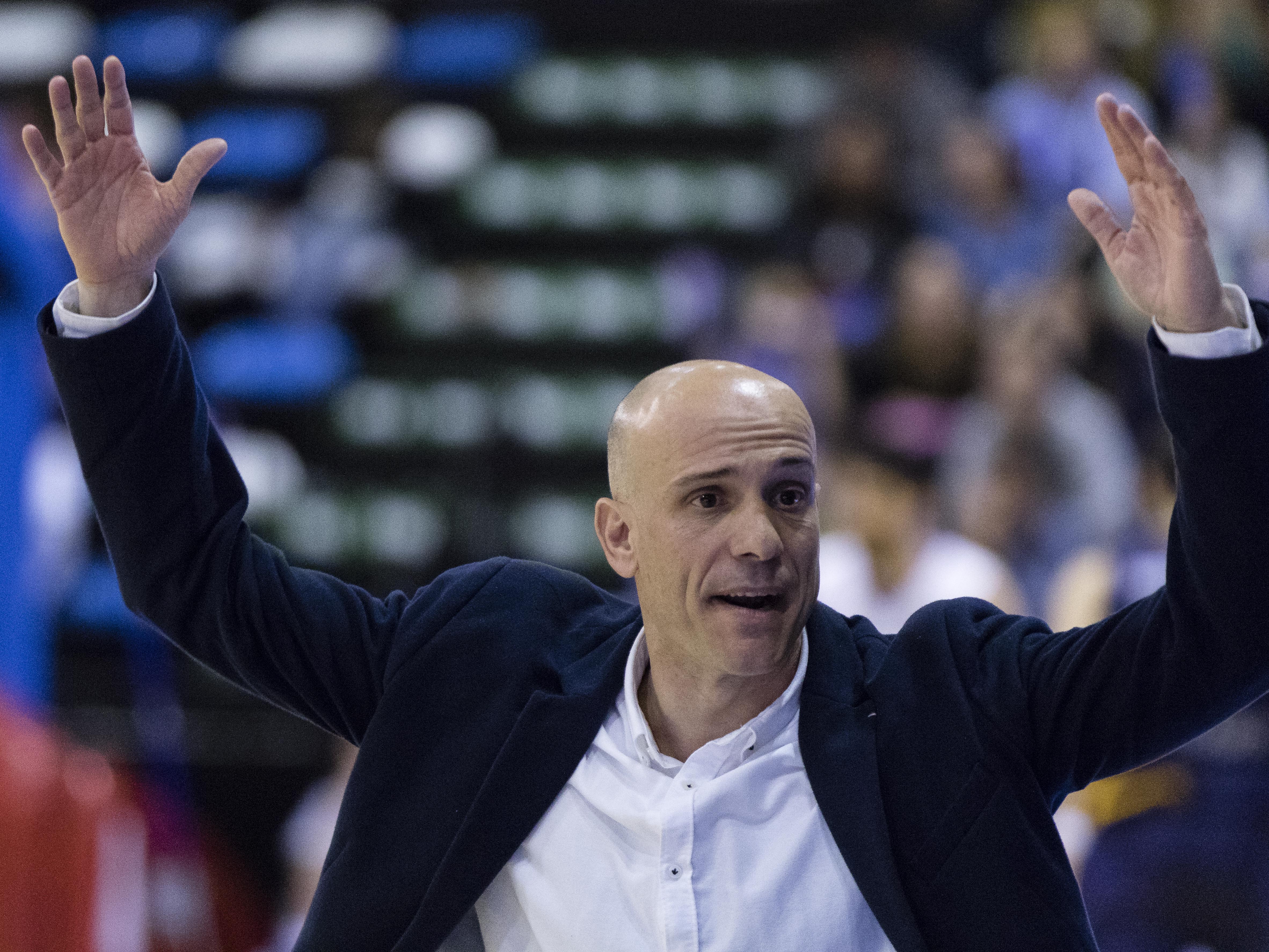 Carles Marco sigue al frente de UF Baloncesto Oviedo; Parejo renueva en Cáceres