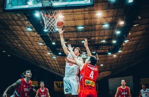 Europeo U18M: España se conforma con la plata (62-74); Sergi Martínez, en el 5 ideal