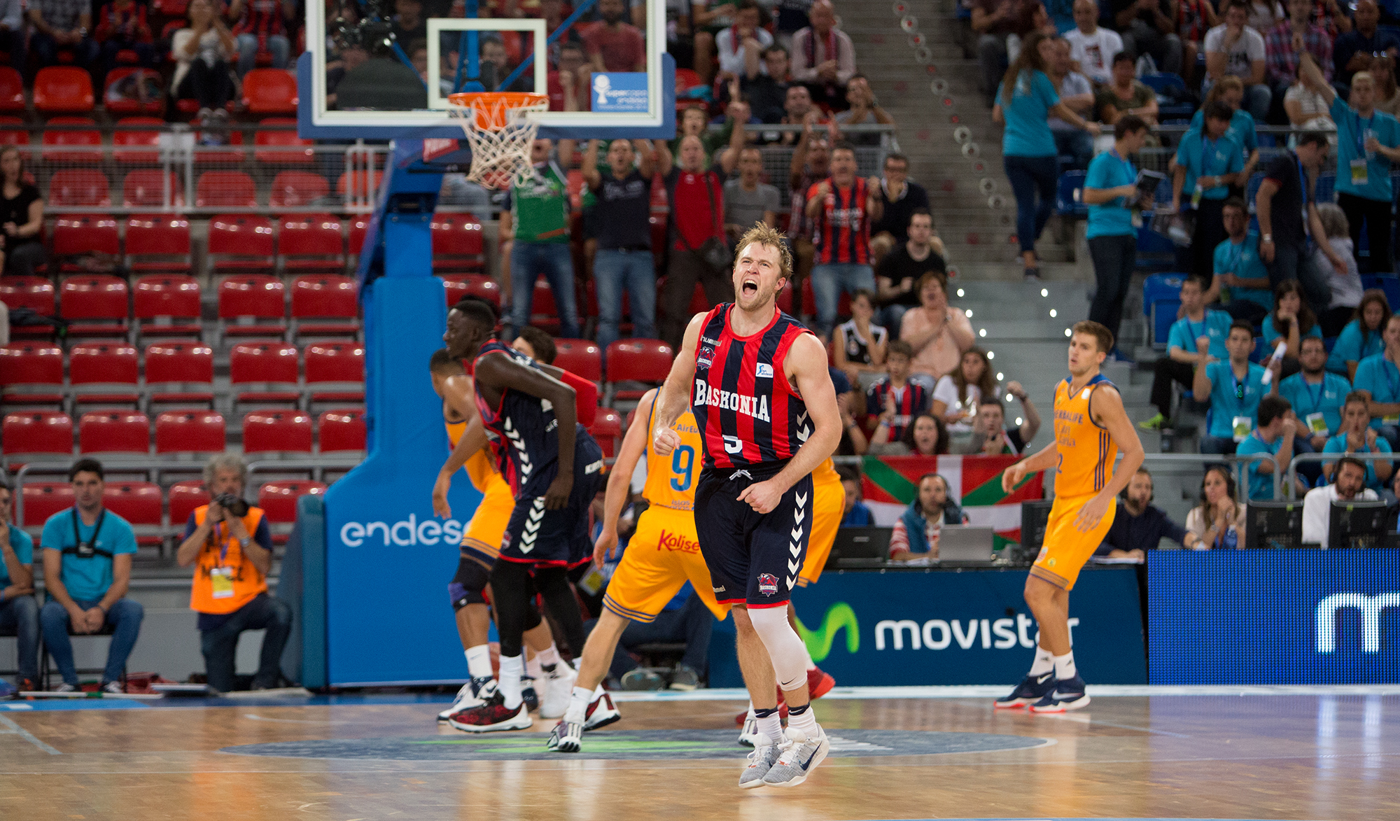 Zoco LEB Oro: el ex baskonista Cooney llega a Coruña; Fran Guerra, a Melilla