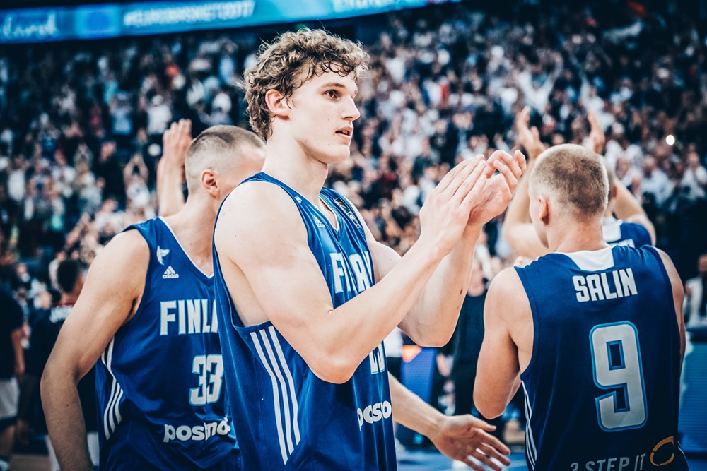 Eurobasket 2017, Grupo A (J1): Lauri Markkanen se presenta a Europa