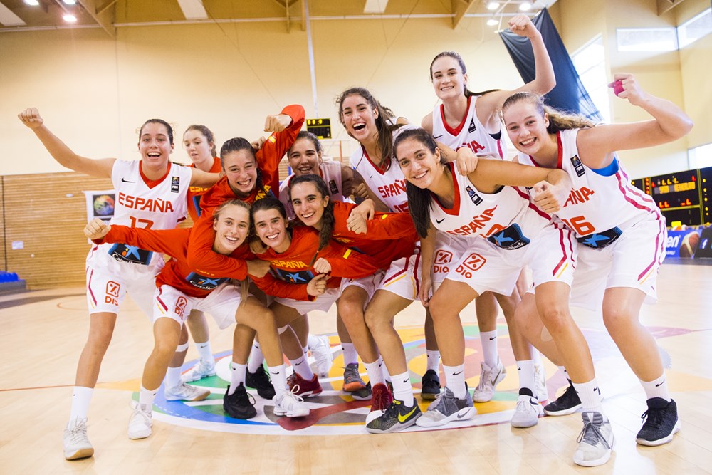 Europeo U16F (1/8): España saca el rodillo contra Holanda y se mete en Cuartos (68-30)