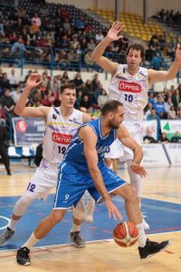 Oliver Arteaga se convierte en el máximo taponador histórico de la LEB Oro