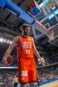 Fernando San Emeterio amplía un año más su contrato con Valencia Basket