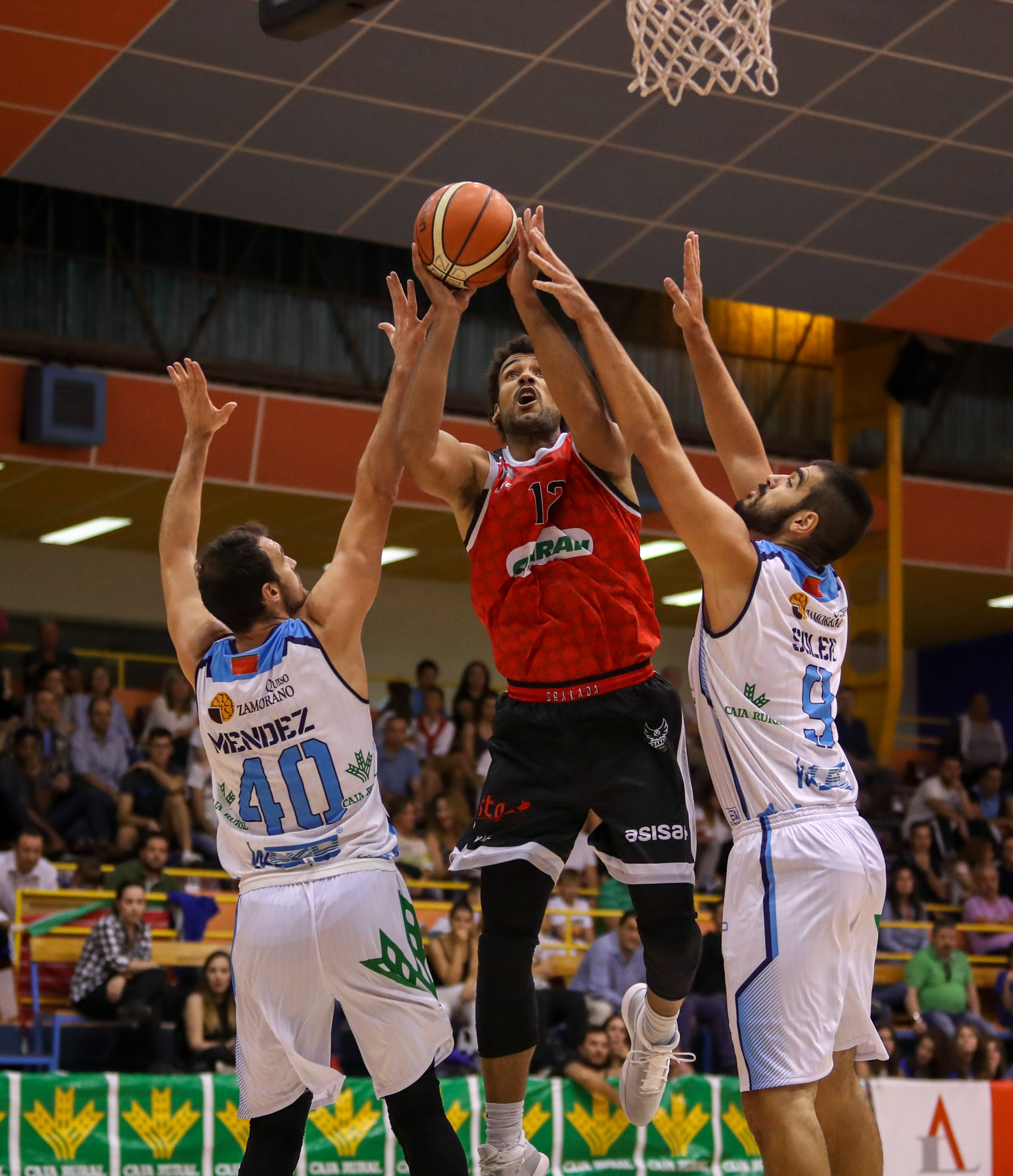Granada domina; Navarra se exhibe; Baskonia se estrena; Real Murcia, revelación ofensiva