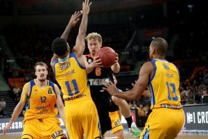 El Granca provoca otro duelo ofensivo en el que sentenció Guenther (97-87)