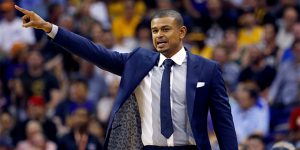 Phoenix destituye a Earl Watson nada más empezar la liga