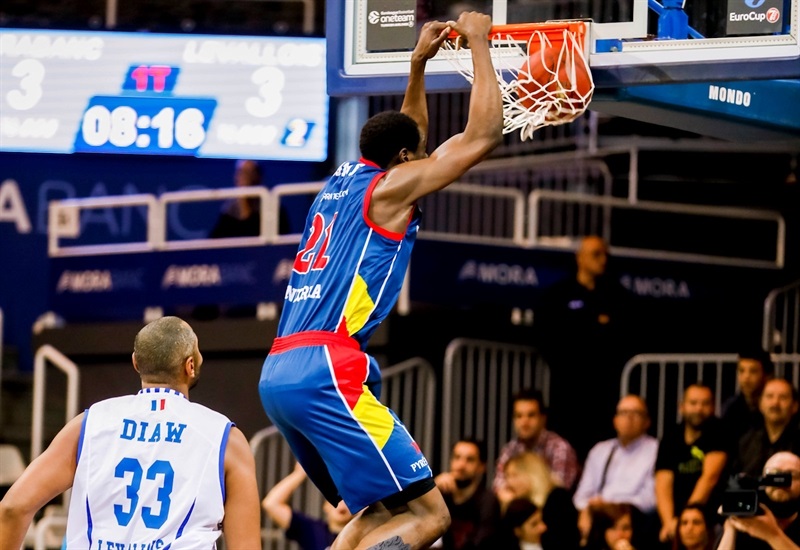 La buena defensa de MoraBanc Andorra ahoga a un flojo Levallois Metropolitans (79-61)