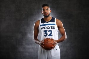 Towns guía a los Wolves; LeBron suma y Marc roza la victoria en otra exhibición