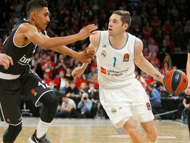 La dupla Thompkins – Tavares derriba el fortín germano