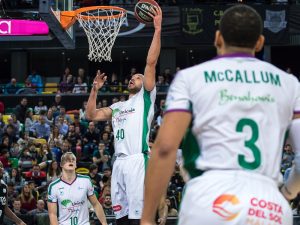 Unicaja Málaga: fin a un lustro con Joan Plaza, llega Luis Casimiro